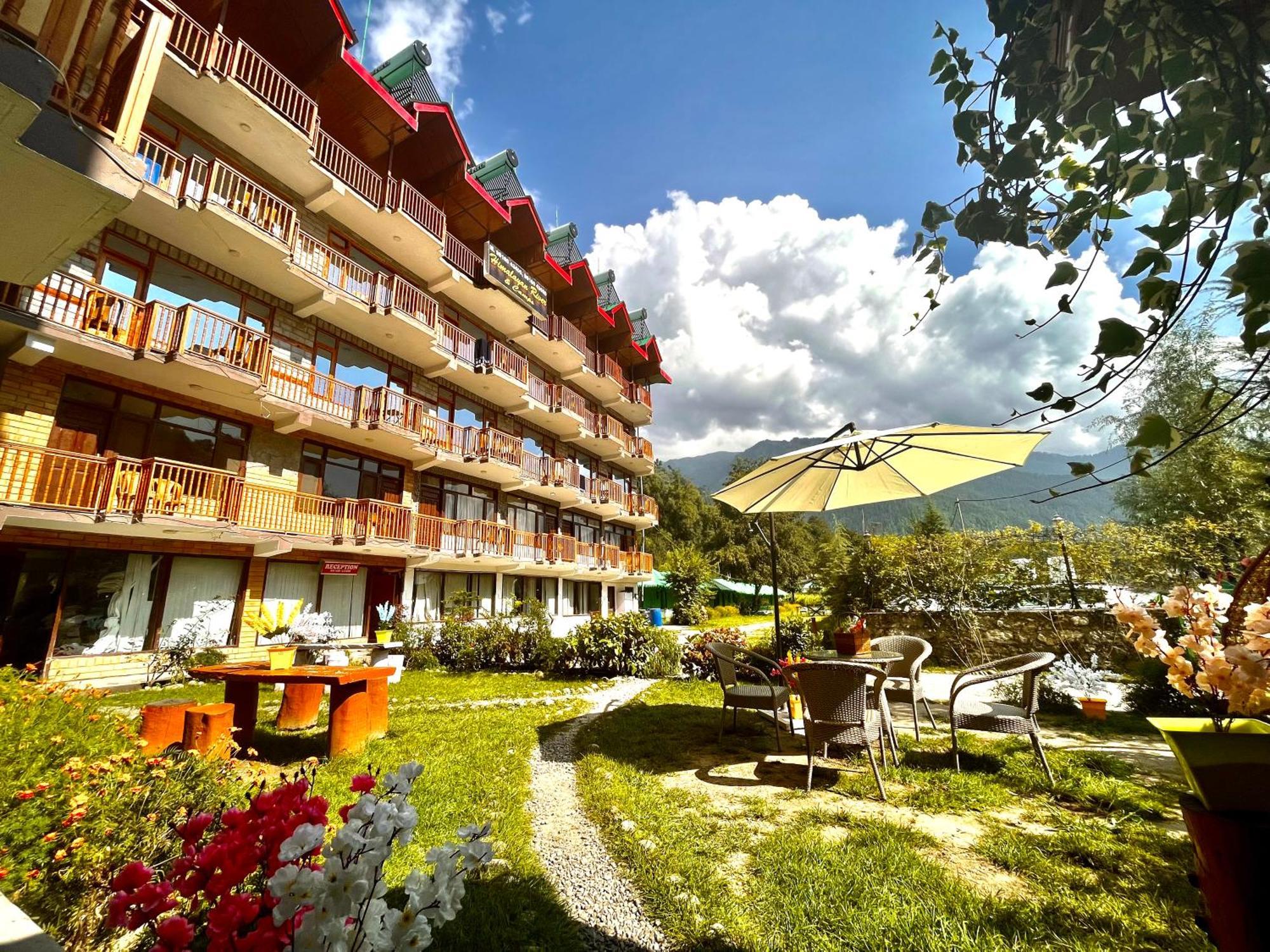 Himalayan Fort Resort, Manali - ! Riverside Property !! Big Lawn With Bonfire !! Best Selling !! Scenic River & Mountais View !! Big Parking !! Luxury Balcony Rooms !! Playing Zone !! Property Of The Year ! M 98160-43600 Exterior photo